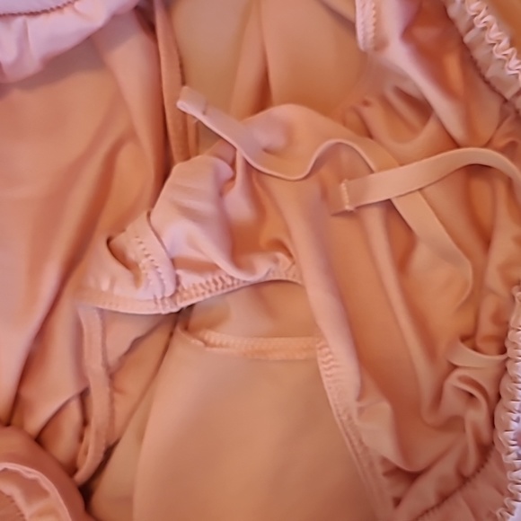 Women's Nike Peach Color DriFit Running Athletic Shorts Size Medium - Picture 3 of 5